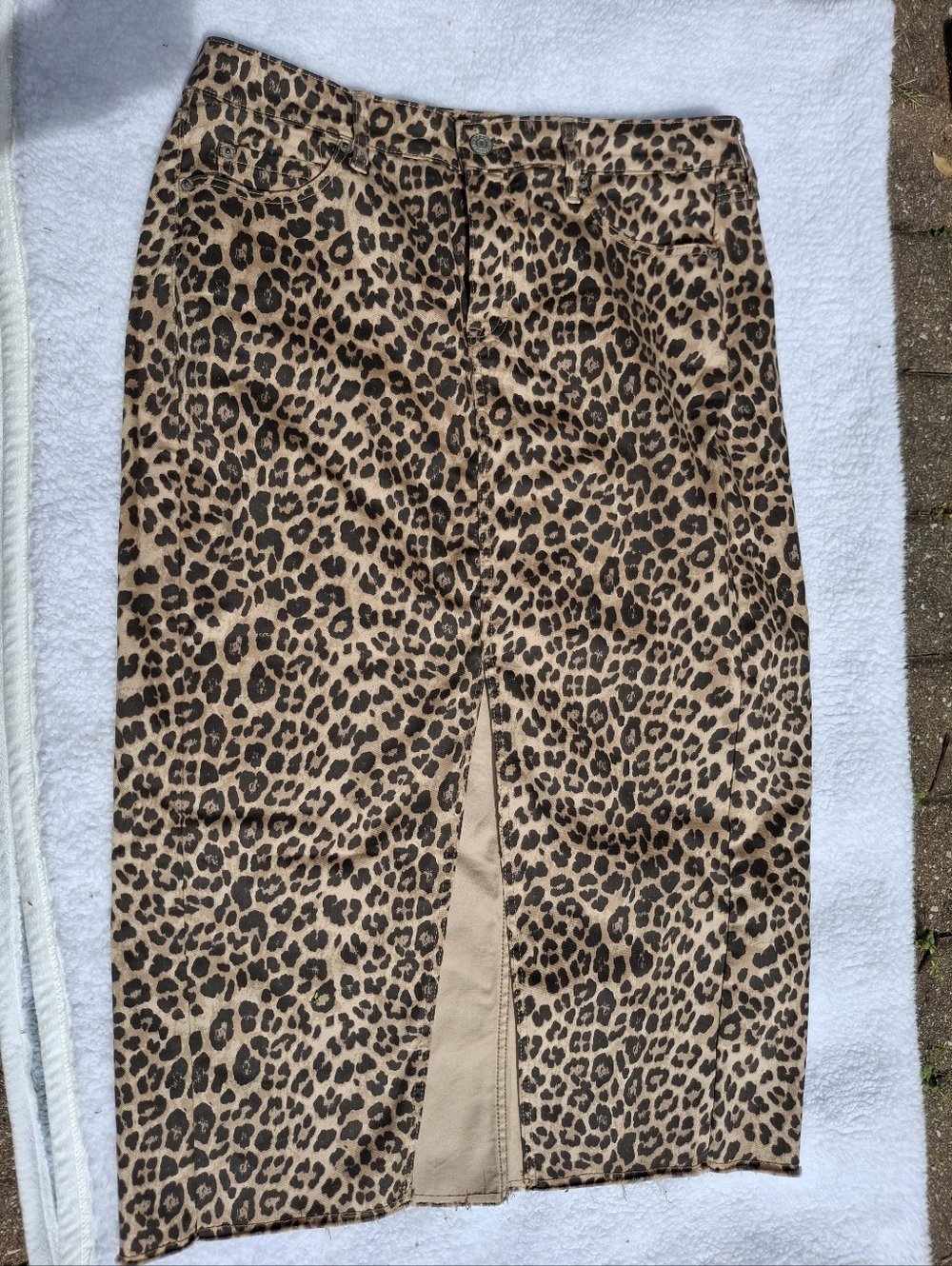 Torrid Retro Leopard Print Midi Skirt NWT Size 12